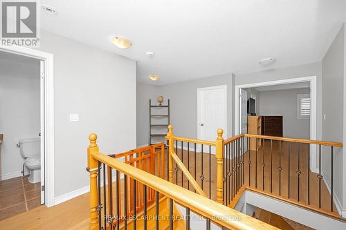 44 Pelech Crescent, Hamilton, ON - Indoor Photo Showing Bathroom