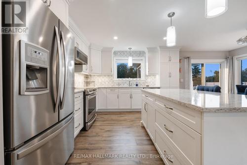 1557 Frankford Stirling Road, Quinte West, ON - Indoor Photo Showing Kitchen With Stainless Steel Kitchen With Upgraded Kitchen