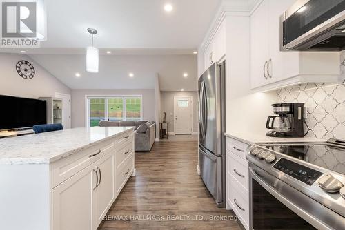 1557 Frankford Stirling Road, Quinte West, ON - Indoor Photo Showing Kitchen With Stainless Steel Kitchen With Upgraded Kitchen