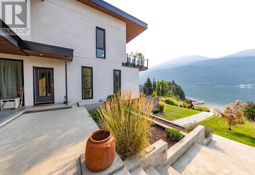 988  3A Highway, Nelson, BC - Outdoor