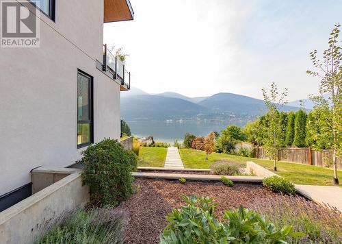 988  3A Highway, Nelson, BC - Outdoor With View