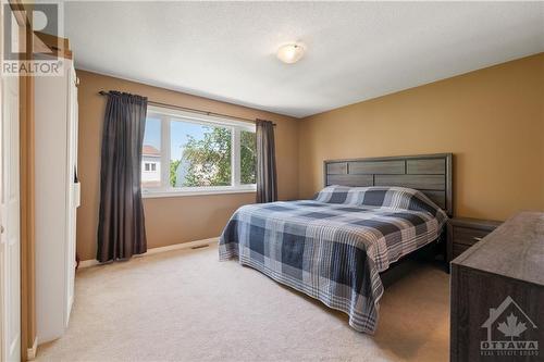 58 Townsend Drive, Ottawa, ON - Indoor Photo Showing Bedroom