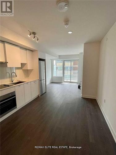 1408 - 195 Redpath Avenue, Toronto, ON - Indoor Photo Showing Kitchen