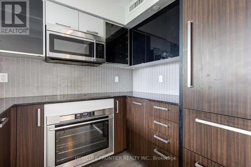 2005 - 5162 Yonge Street, Toronto, ON - Indoor Photo Showing Kitchen