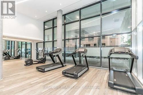 714 - 161 Roehampton Avenue, Toronto, ON - Indoor Photo Showing Gym Room