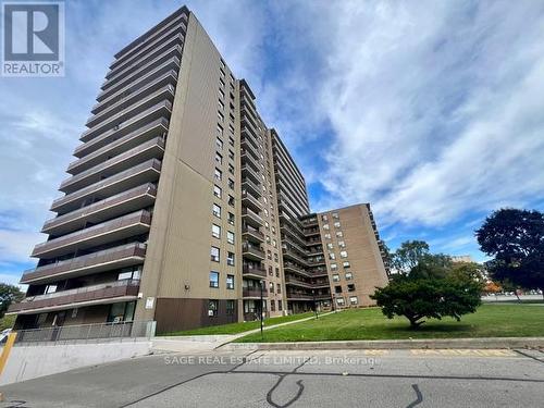 707 - 180 Markham Road, Toronto, ON - Outdoor With Balcony With Facade