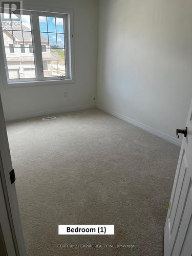 55 Selection Heights, Thorold, ON - Indoor Photo Showing Other Room