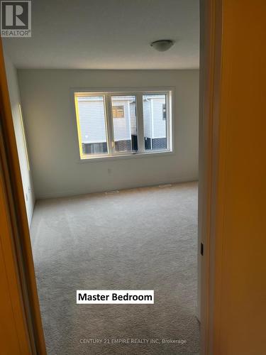 55 Selection Heights, Thorold, ON - Indoor Photo Showing Other Room