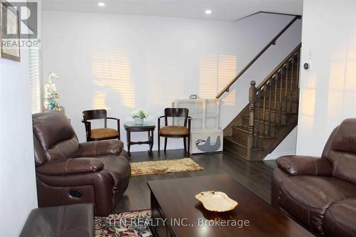 208 Ellen Davidson Drive, Oakville, ON - Indoor Photo Showing Living Room