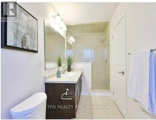 208 Ellen Davidson Drive, Oakville, ON - Indoor Photo Showing Bathroom