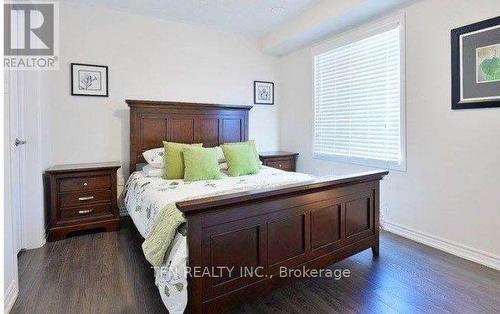 208 Ellen Davidson Drive, Oakville, ON - Indoor Photo Showing Bedroom