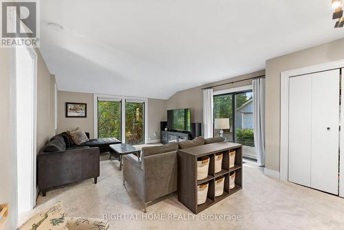 28 University Avenue W, Cobourg, ON - Indoor Photo Showing Living Room