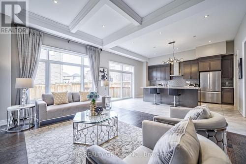 53 St Ives Crescent, Whitby, ON - Indoor Photo Showing Living Room