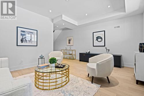 150 Sheldon Avenue, Toronto, ON - Indoor Photo Showing Living Room