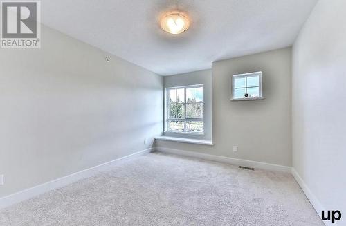 10325 Wynnyk Way, Maple Ridge, BC - Indoor Photo Showing Other Room