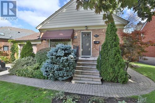 93 Gwendolen Crescent, Toronto, ON - Outdoor