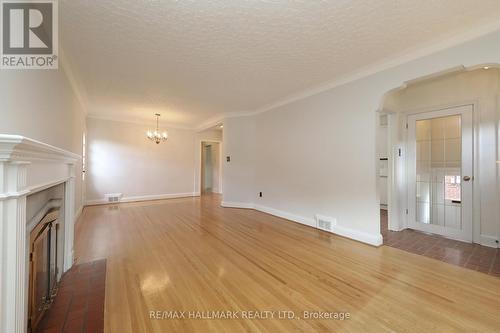 93 Gwendolen Crescent, Toronto, ON - Indoor Photo Showing Other Room