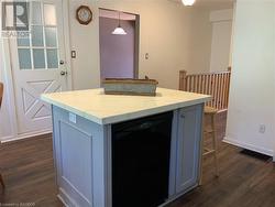 Island built in dishwasher / outlets - 