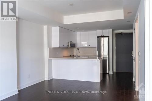 804 - 180 George Street, Ottawa, ON - Indoor Photo Showing Kitchen