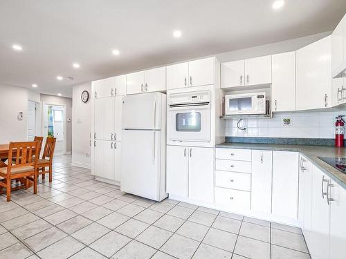 Cuisine - 6110 Rue Brodeur, Brossard, QC - Indoor Photo Showing Kitchen