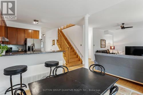 491 Pettit Trail, Milton, ON - Indoor Photo Showing Kitchen