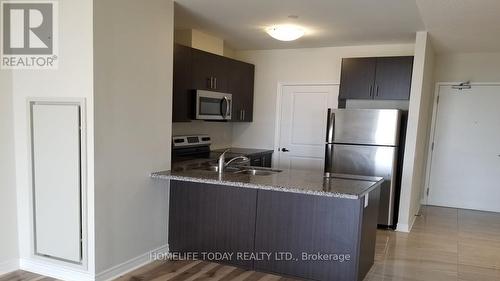 727 - 7325 Markham Road, Markham, ON - Indoor Photo Showing Kitchen With Double Sink