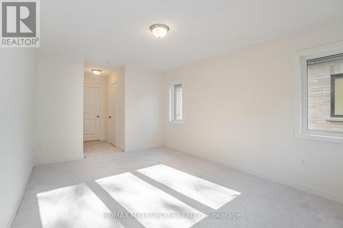 1440 Rose Way, Milton, ON - Indoor Photo Showing Other Room