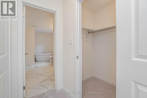 1440 Rose Way, Milton, ON - Indoor Photo Showing Other Room