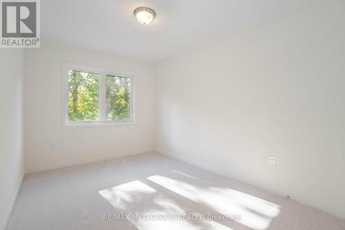 1440 Rose Way, Milton, ON - Indoor Photo Showing Other Room