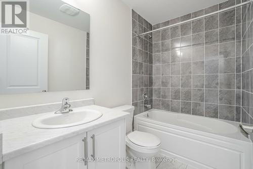 1440 Rose Way, Milton, ON - Indoor Photo Showing Bathroom