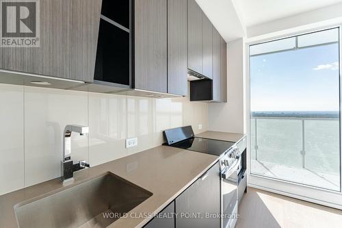 2705 - 3883 Quartz Road S, Mississauga, ON - Indoor Photo Showing Kitchen