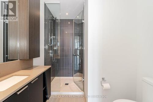 2705 - 3883 Quartz Road S, Mississauga, ON - Indoor Photo Showing Bathroom