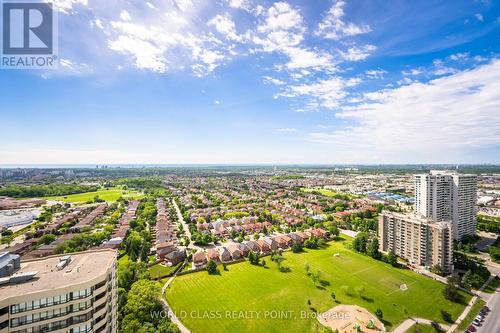 2705 - 3883 Quartz Road S, Mississauga, ON - Outdoor With View