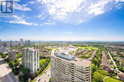 2705 - 3883 Quartz Road S, Mississauga, ON - Outdoor With View