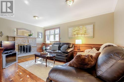 716 Cameron Court, Mississauga, ON - Indoor Photo Showing Living Room With Fireplace