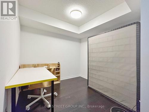 720 - 386 Yonge Street, Toronto, ON - Indoor Photo Showing Other Room