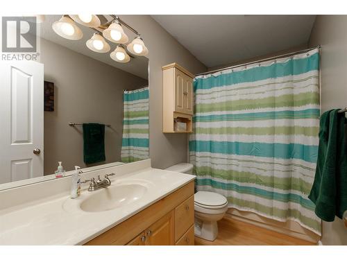 3172 Webber Road, West Kelowna, BC - Indoor Photo Showing Bathroom