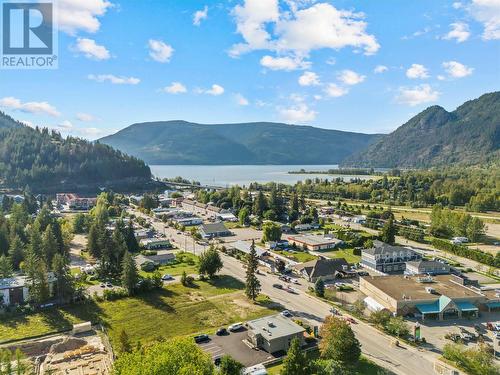 433 Main Street, Sicamous, BC 