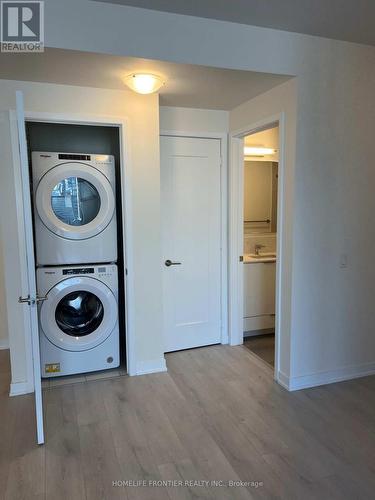 1406 - 28 Freeland Street, Toronto, ON - Indoor Photo Showing Laundry Room