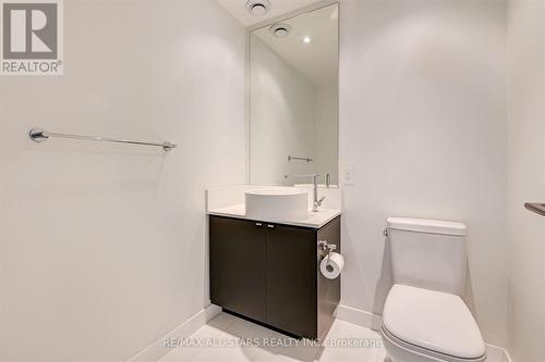 2004 - 60 Colborne Street, Toronto, ON - Indoor Photo Showing Bathroom