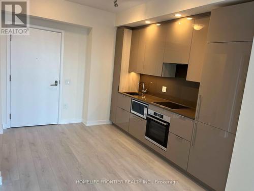 3503 - 28 Freeland Street, Toronto, ON - Indoor Photo Showing Kitchen