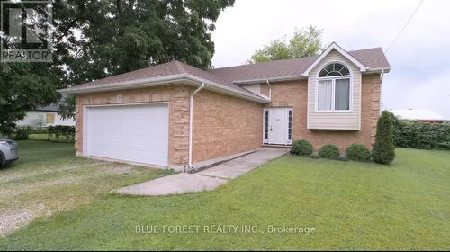 8 Elgin Street, Newbury, ON - Outdoor