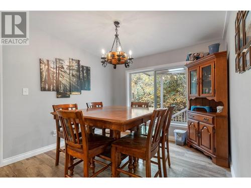 668 Mobley Road, Tappen, BC - Indoor Photo Showing Dining Room