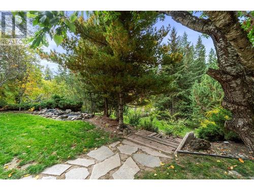 668 Mobley Road, Tappen, BC - Outdoor