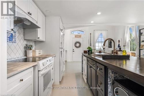 3201 County Rd 8 Road, Prince Edward County (North Marysburgh), ON - Indoor Photo Showing Kitchen