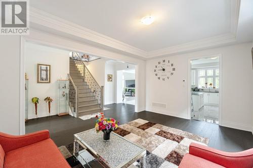 59 Raspberry Ridge Avenue, Caledon, ON - Indoor Photo Showing Living Room