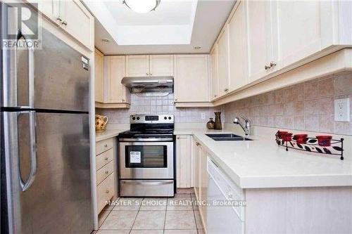 1218 - 15 Northtown Way, Toronto, ON - Indoor Photo Showing Kitchen With Double Sink