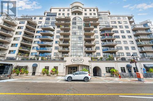 210 - 399 Elizabeth Street, Burlington, ON - Outdoor With Facade