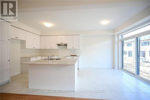 377 Provident Way, Hamilton, ON - Indoor Photo Showing Kitchen With Double Sink