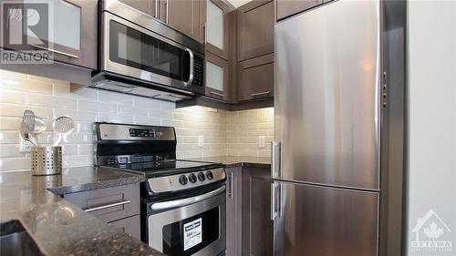 40 Nepean Street Unit#2306, Ottawa, ON - Indoor Photo Showing Kitchen